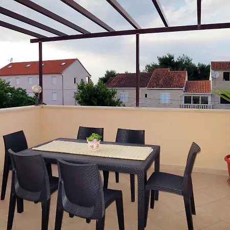 Mira-2 By Interhome Apartmán Mirce